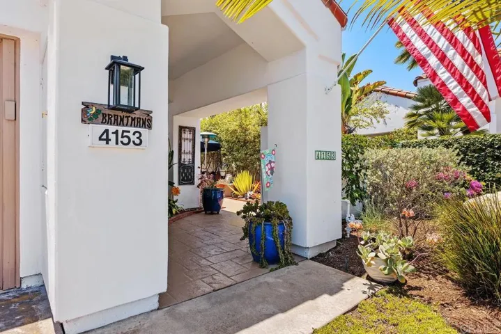 4153 Arcadia Way, Oceanside, California 92056