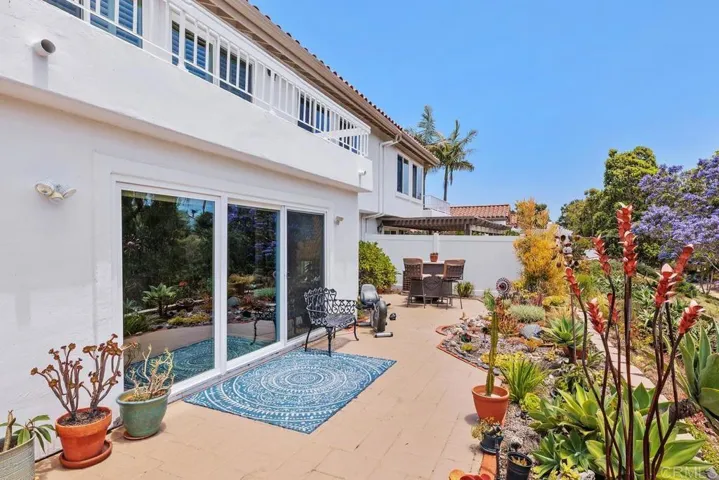4153 Arcadia Way, Oceanside, California 92056
