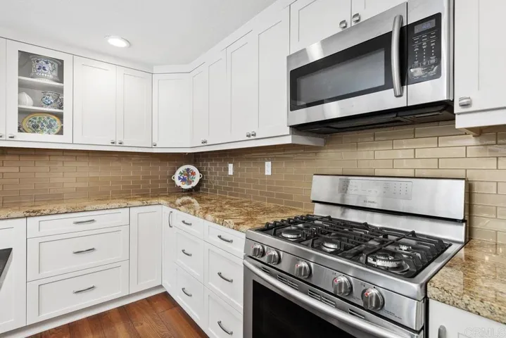 4153 Arcadia Way, Oceanside, California 92056