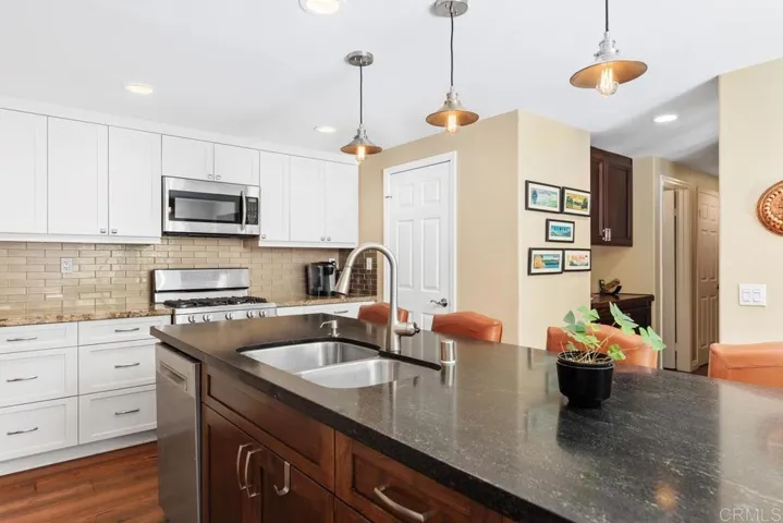 4153 Arcadia Way, Oceanside, California 92056
