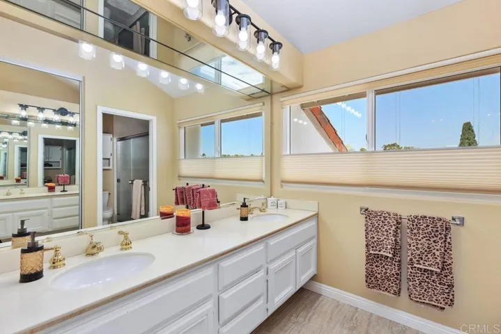 4153 Arcadia Way, Oceanside, California 92056