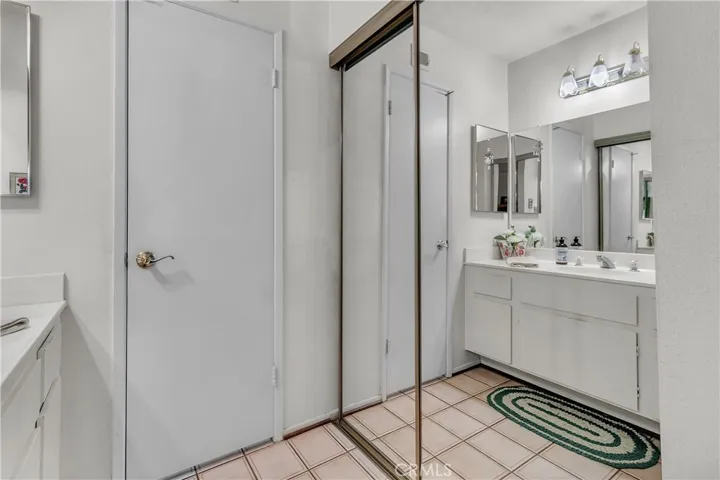 9476 Pico Vista Rd, Downey, California 90240