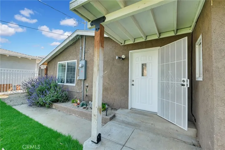3530 Campbell Street, Jurupa Valley, California 92509