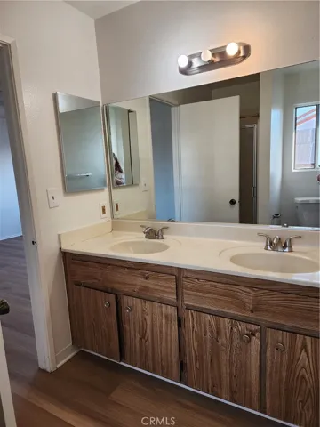9563 Park Street, Bellflower, California 90706