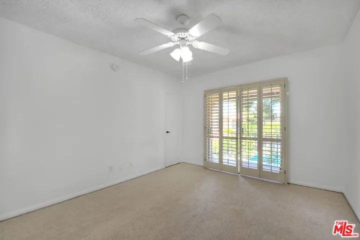 19545 Sherman Way 19, Reseda, California 91335