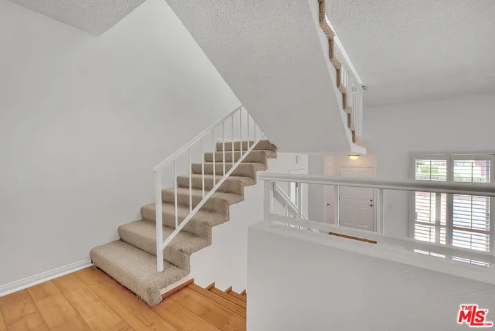 19545 Sherman Way 19, Reseda, California 91335