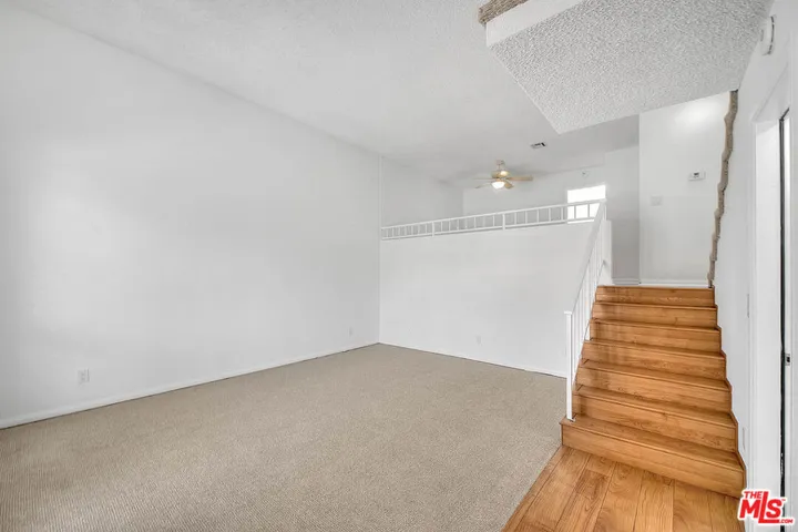 19545 Sherman Way 19, Reseda, California 91335