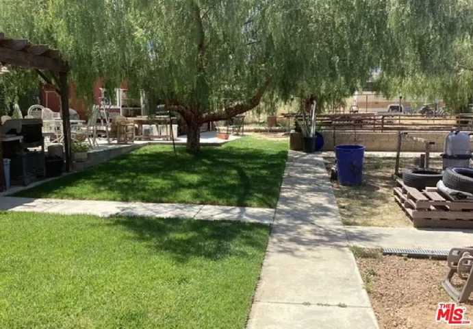 12730 E Avenue V-14, Pearblossom, California 93553