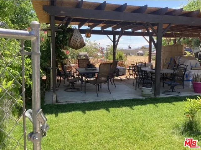 12730 E Avenue V-14, Pearblossom, California 93553