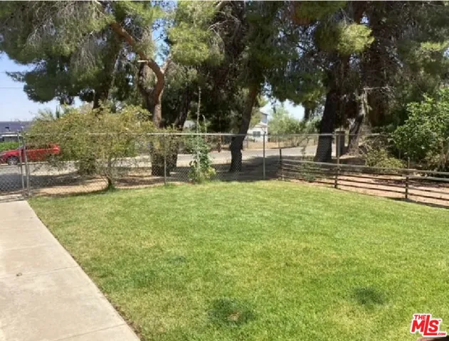 12730 E Avenue V-14, Pearblossom, California 93553
