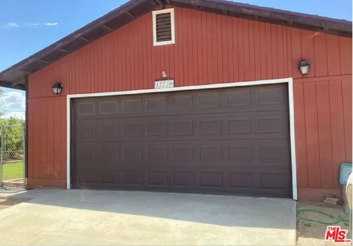 12730 E Avenue V-14, Pearblossom, California 93553