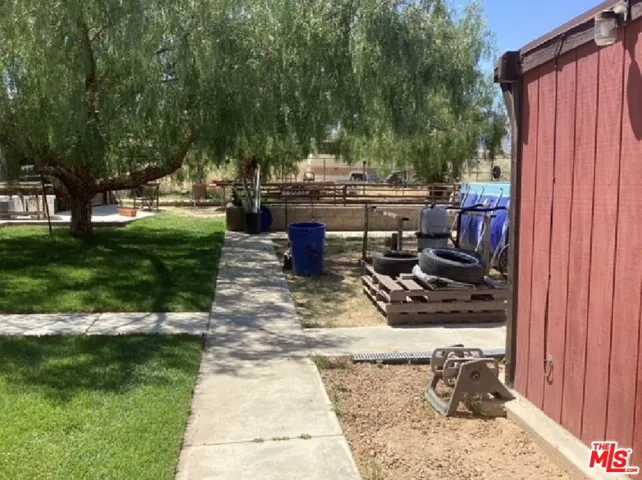 12730 E Avenue V-14, Pearblossom, California 93553