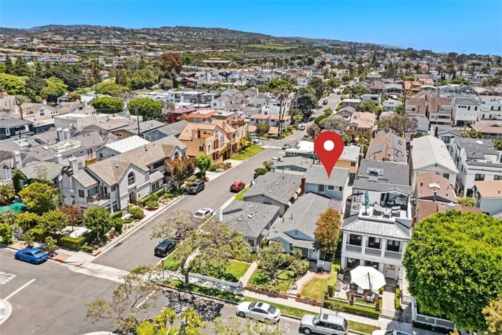 618 Heliotrope, Corona Del Mar, California 92625