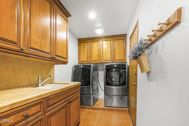 3958Cresthaven_July02,2024_0025
