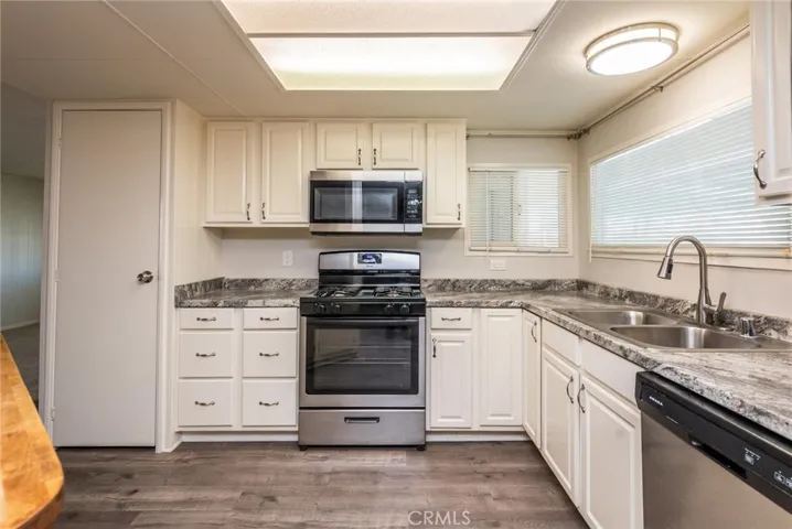 370 San Mateo Circle, Hemet, California 92543