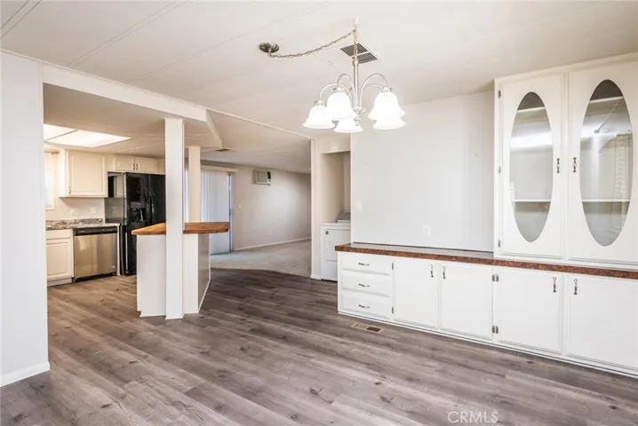 370 San Mateo Circle, Hemet, California 92543
