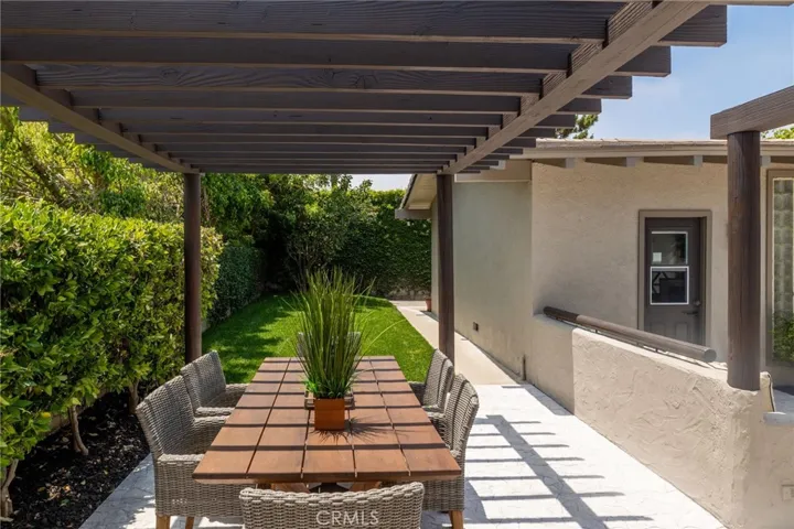 1821 Herrin Street, Manhattan Beach, California 90266