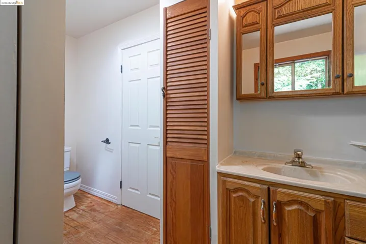 11147 Dell Ave, Forestville, California 95436