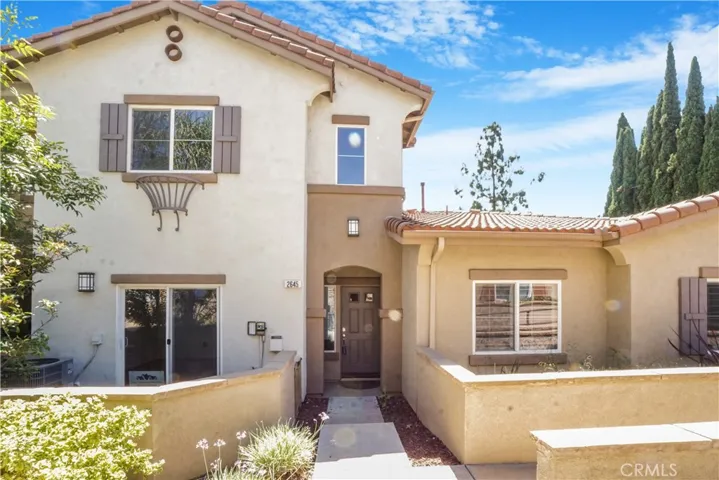 Impeccable 4 Bedroom 2.5 Bath Townhome in the superlative Sycamore Shade Community