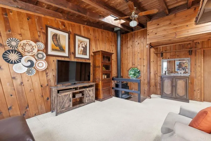 146 Little Oaks Road, Encinitas, California 92024