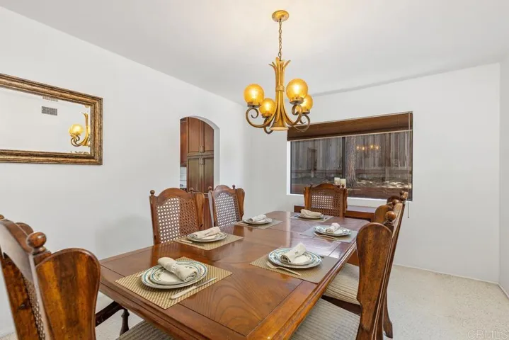 146 Little Oaks Road, Encinitas, California 92024