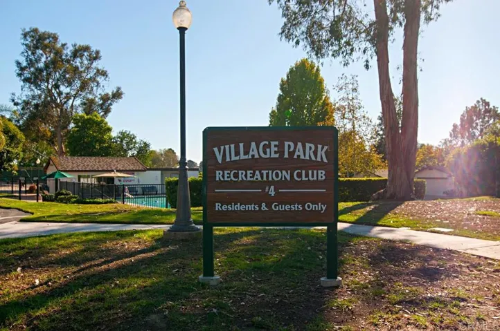 146 Little Oaks Road, Encinitas, California 92024