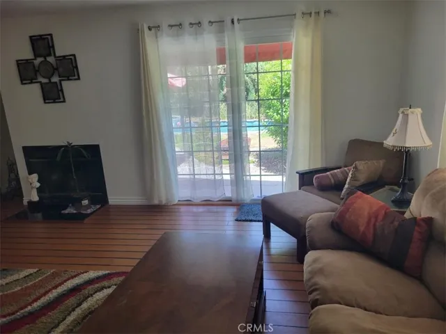 5122 Lindley Avenue, Encino, California 91316