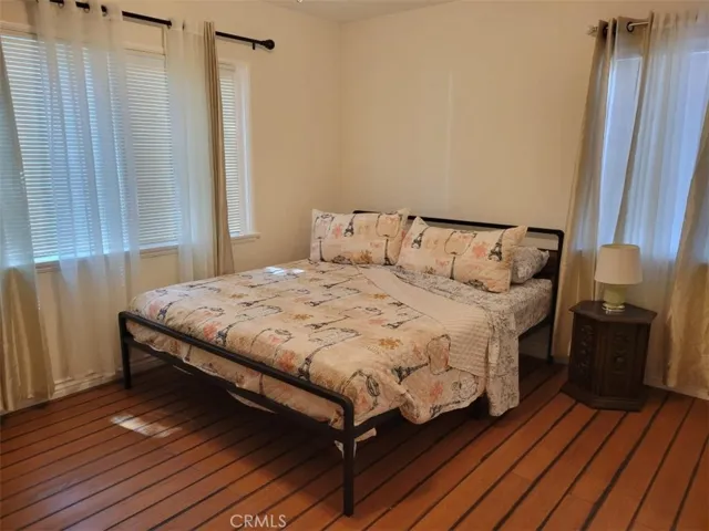 5122 Lindley Avenue, Encino, California 91316