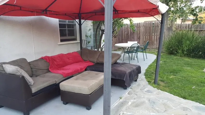 5122 Lindley Avenue, Encino, California 91316