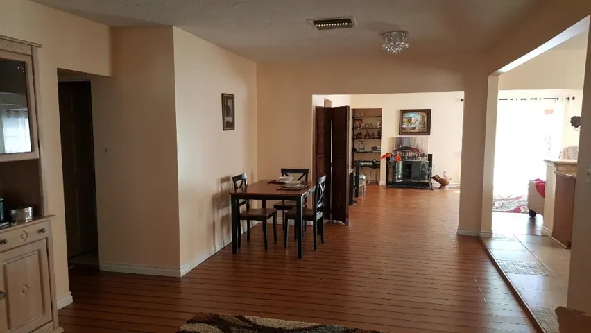 5122 Lindley Avenue, Encino, California 91316