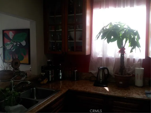 5122 Lindley Avenue, Encino, California 91316