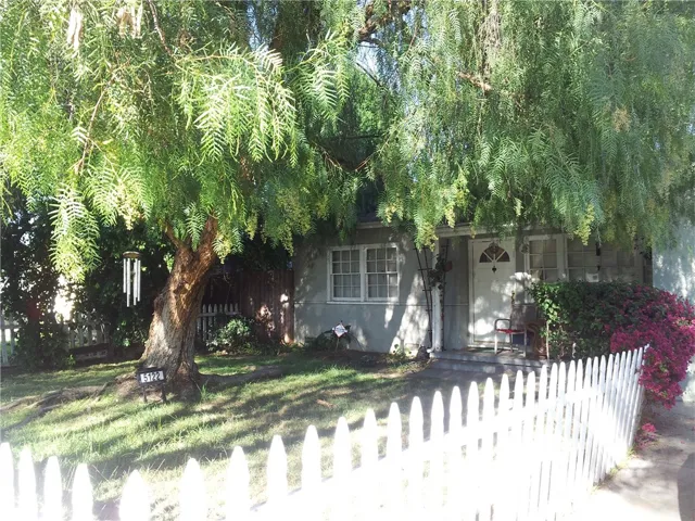 5122 Lindley Avenue, Encino, California 91316