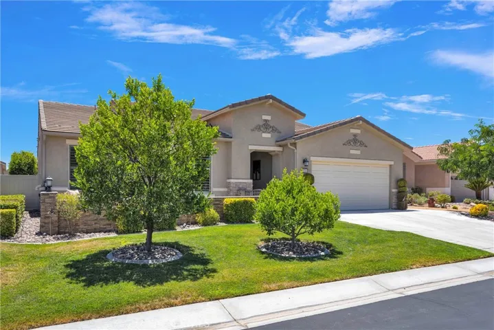 19346 Wildwood Court, Apple Valley, California 92308