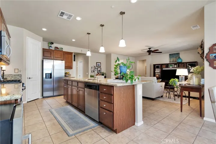 19346 Wildwood Court, Apple Valley, California 92308