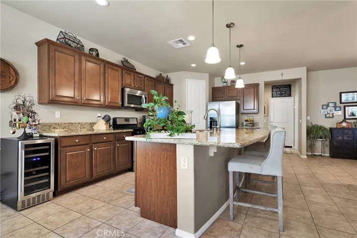 19346 Wildwood Court, Apple Valley, California 92308