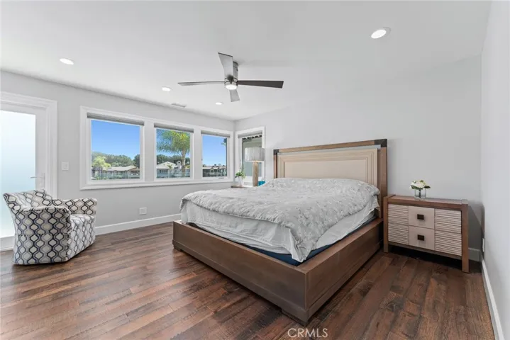 2nd bedroom by the lake