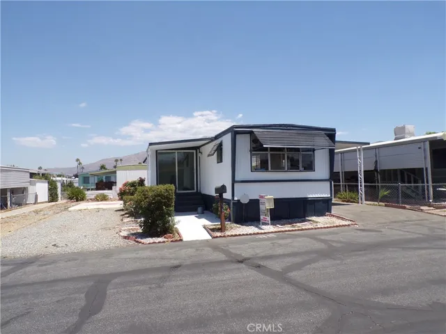 999 S Santa Fe Avenue 88, San Jacinto, California 92583