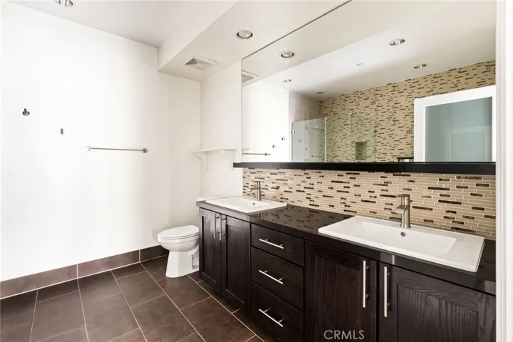 12020 Guerin Street 105, Studio City, California 91604