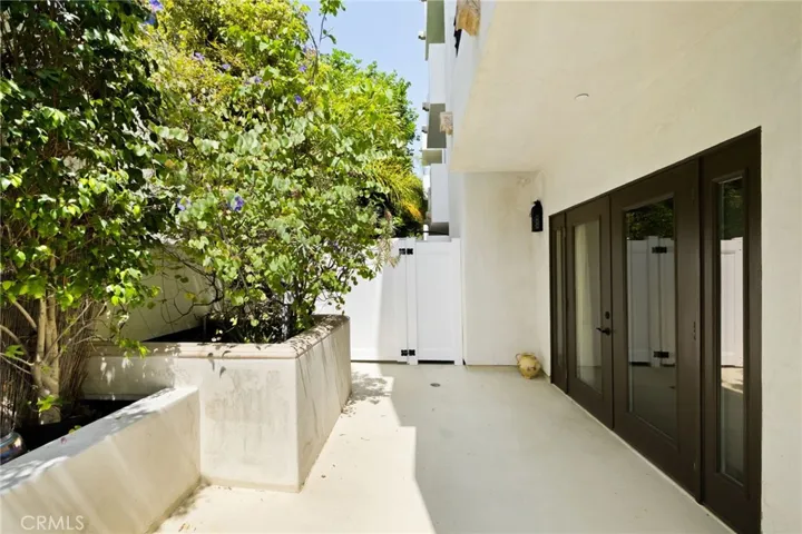 12020 Guerin Street 105, Studio City, California 91604