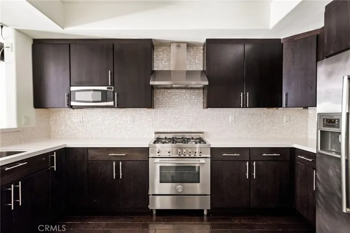12020 Guerin Street 105, Studio City, California 91604