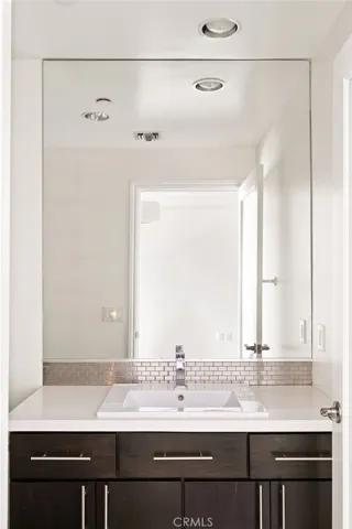 12020 Guerin Street 105, Studio City, California 91604