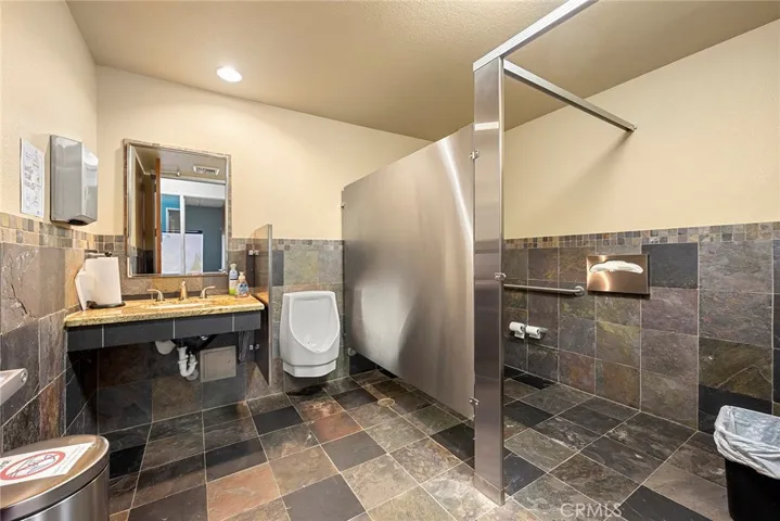 22707 La Palma Avenue, Yorba Linda, California 92887