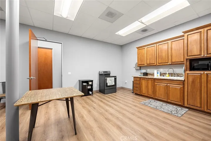 22707 La Palma Avenue, Yorba Linda, California 92887