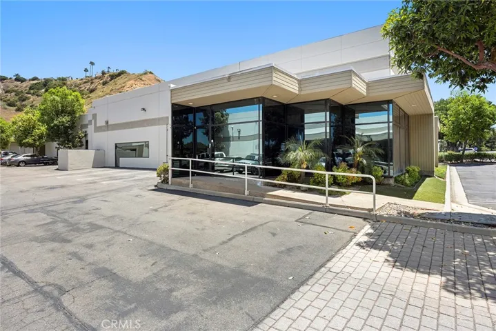 22707 La Palma Avenue, Yorba Linda, California 92887