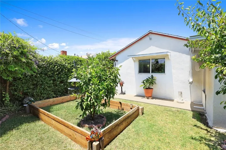 1008 E Armstead Street, Azusa, California 91702