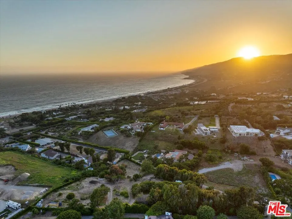 5878 Deerhead Road, Malibu, California 90265 home-pic-7