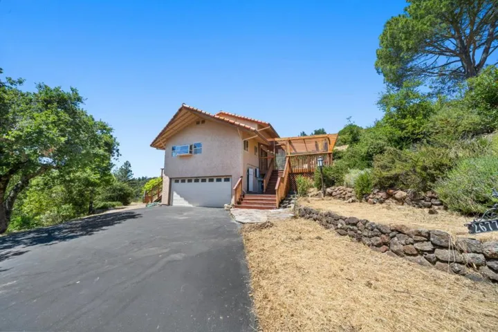 26773 Havenhill Lane, Los Gatos, California 95033