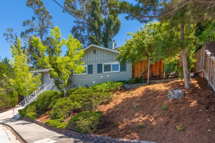 8 El Quanito Way, Burlingame, California 94010