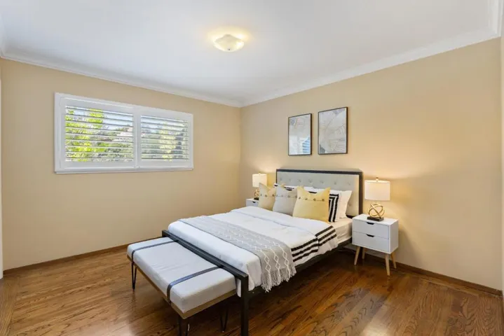 8 El Quanito Way, Burlingame, California 94010