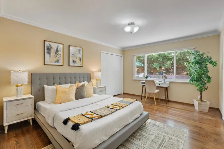 8 El Quanito Way, Burlingame, California 94010